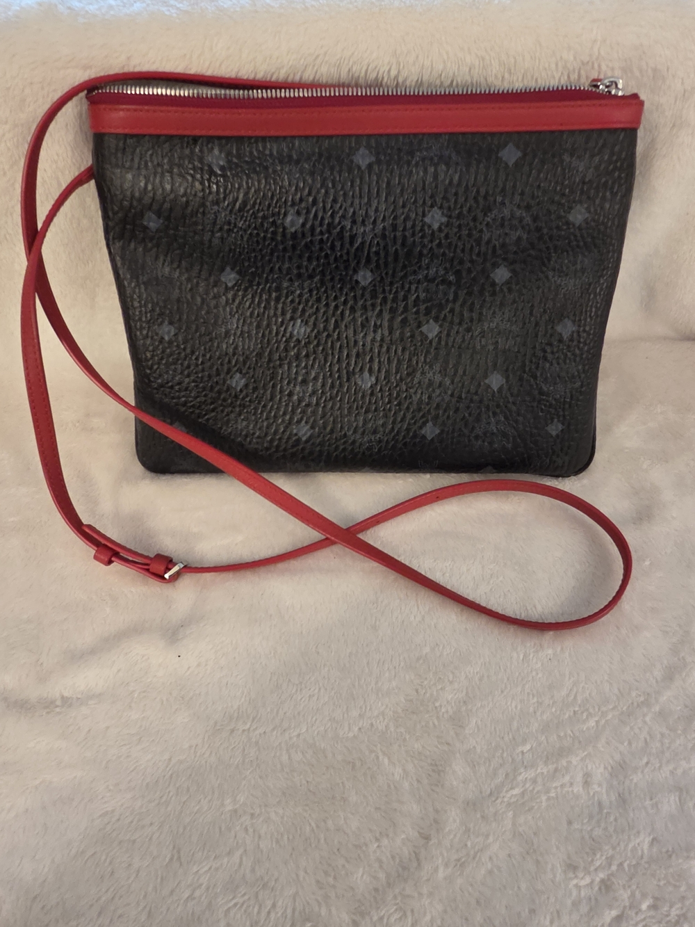 MCM Black Crossbody Bag with Red Trim - Picture 2 of 9